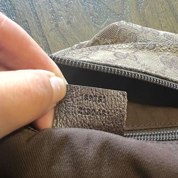 Authentic Gucci Crossbody🪷 - Picture 11 of 12